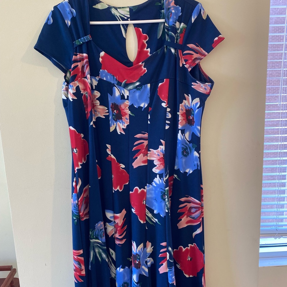 Midi Short Sleeve Dress